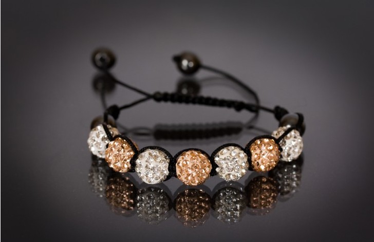 Comment faire soi-même un bracelet shamballa ?