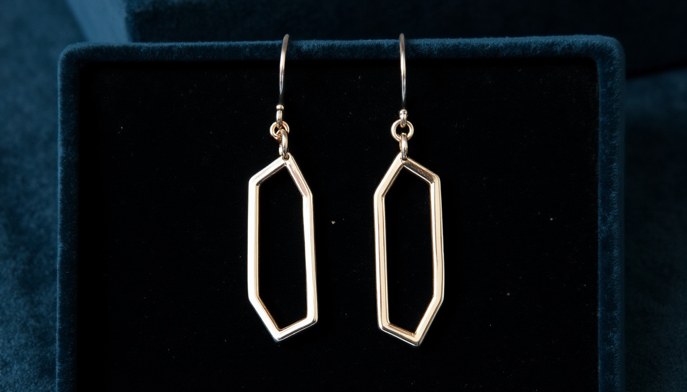 découvrez nos boucles pendantes minimalistes, l’accessoire tendance qui allie discrétion et élégance pour sublimer votre style au quotidien.