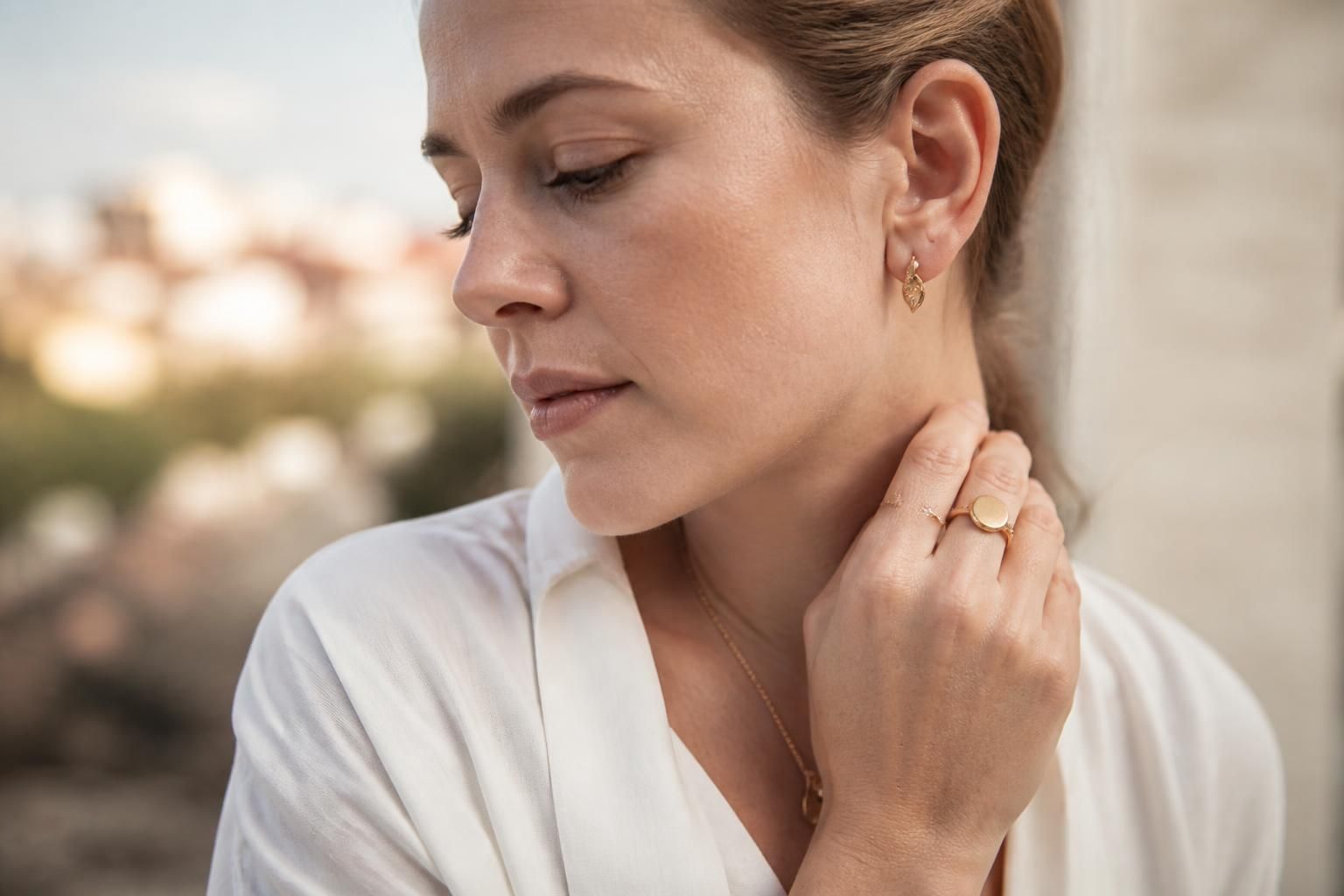 découvrez les bijoux privés, des créations uniques qui reflètent parfaitement votre personnalité et votre style distinctif.